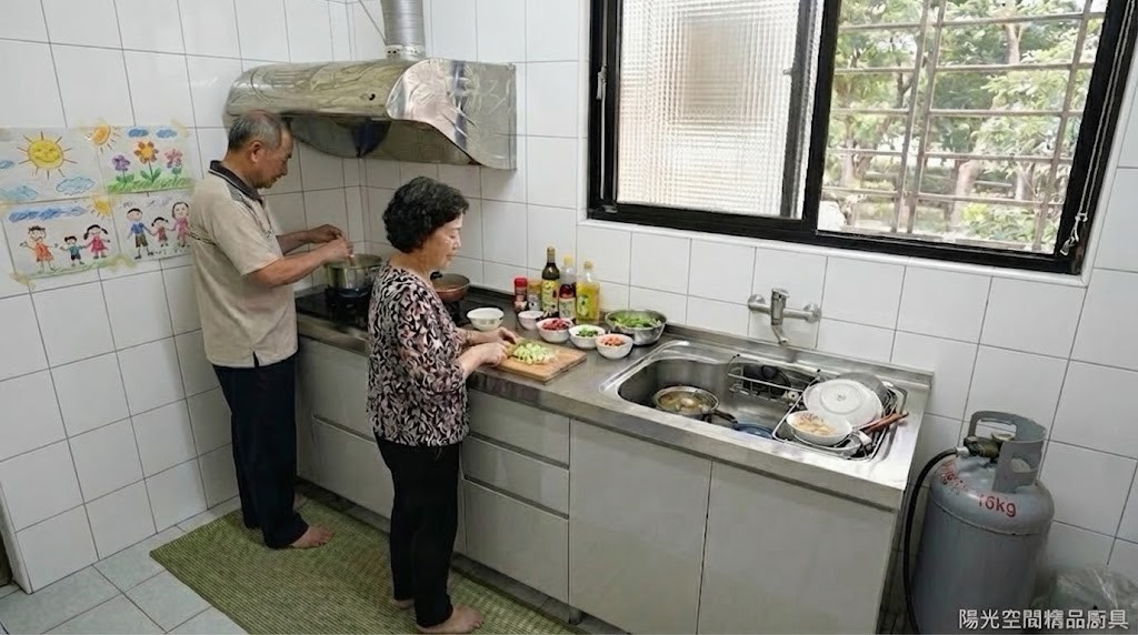 安康路林小姐媽媽一字型廚具 304不鏽鋼檯面 暖心孝親改造｜陽光空間精品廚具