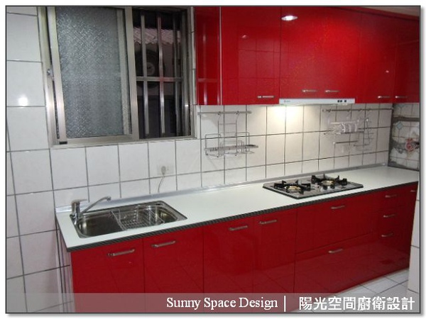 櫻花雙口瓦斯爐與隱藏式油煙機