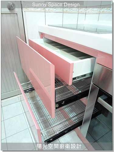 整體粉紅系廚房完工氛圍