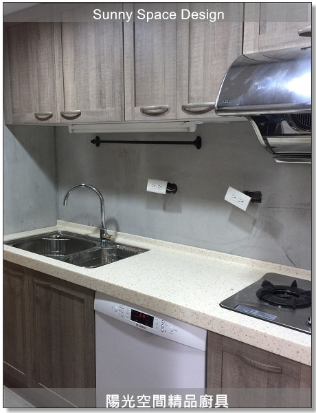 木紋愛格門板T115CS質感特寫