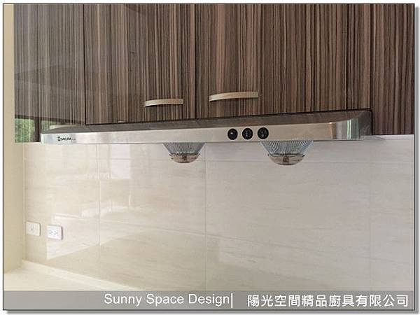 瓦斯爐下大拉籃收納