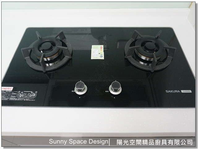 動線展示 廚房整體動線與採光展示