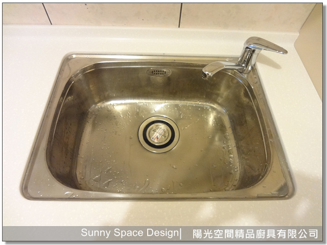 三星人造石檯面與水槽配置