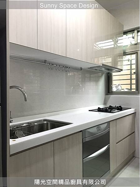 樹林保安街無印風木紋廚具全景