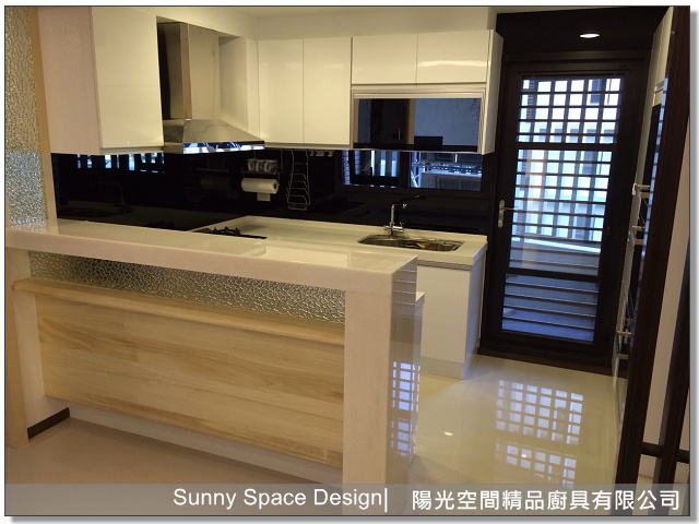 瓦斯爐與抽油煙機配置