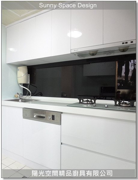 白色六面結晶鋼烤門板×洗碗機規劃｜陽光空間精品廚具