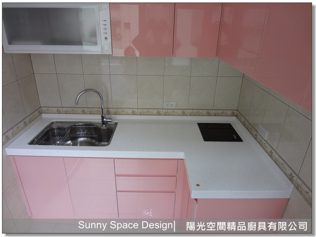 瑋俊海灣型水槽與檯面接合