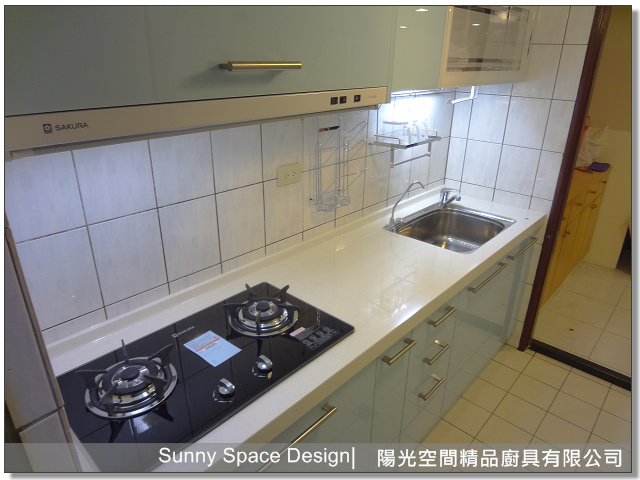 新莊中山路天空藍一字型廚具全景