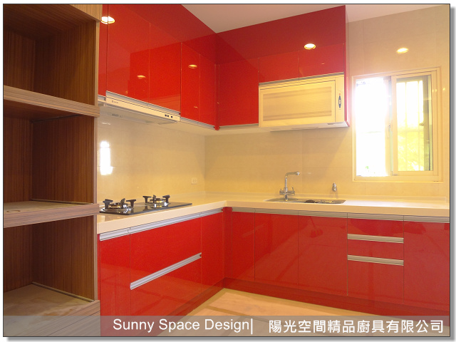 櫻花G2511G雙口玻璃爐搭配紅色門板