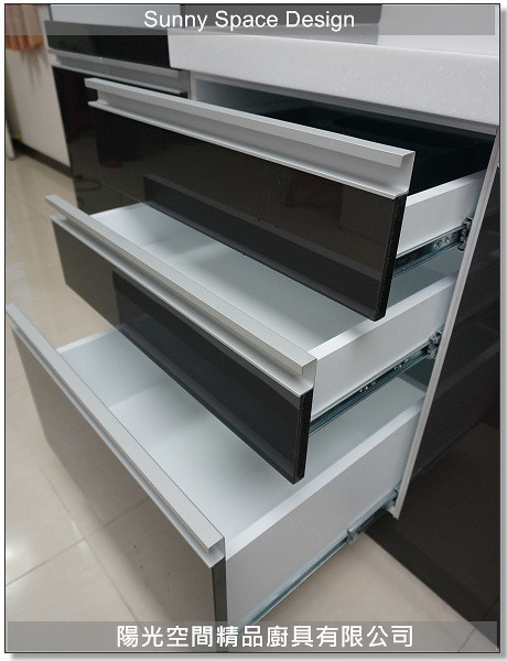 櫻花Q-7565懸吊式烘碗機安裝實景