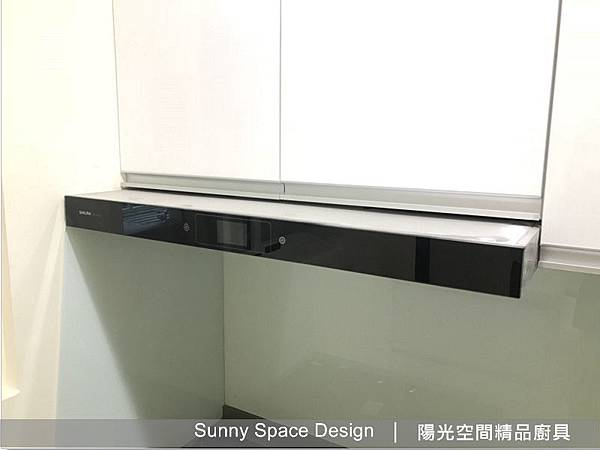 高櫃電器櫃與冰箱位配置