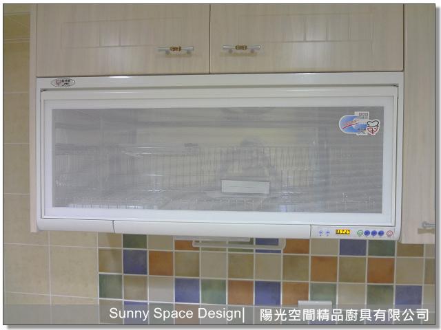 不鏽鋼燈光氛圍與整體空間感