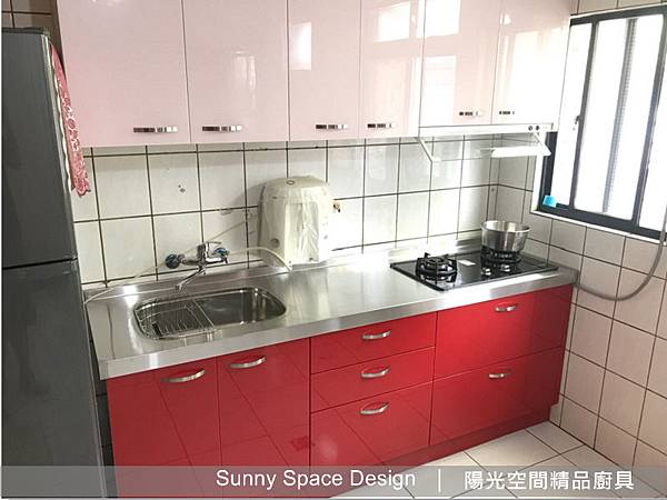桃園龜山幸美街粉色系一字形廚具全景