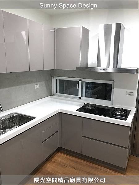 桃園渴望一路深色系L型廚具完工全景