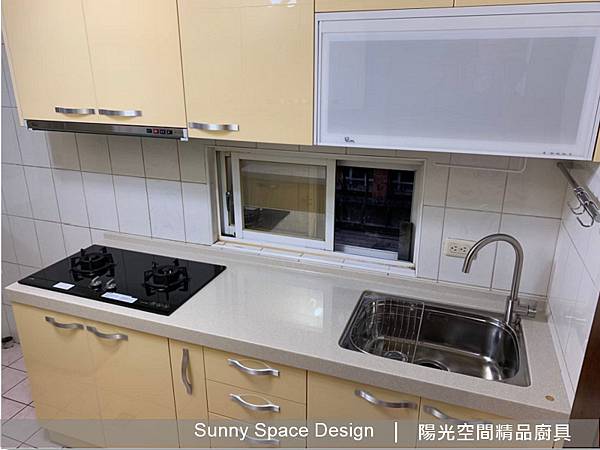 板橋金門街鵝黃色廚具完工全景