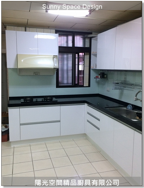 黑色石英石檯面質感特寫