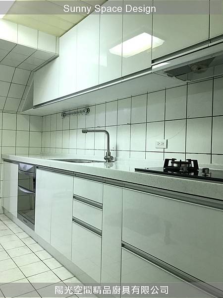 三角形缺角櫃修飾樑柱細節