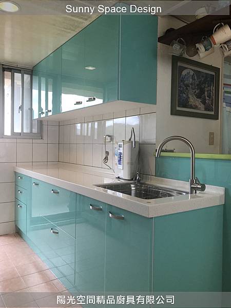 淡水興福寮薄荷綠廚具正面視角