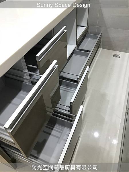 完工氛圍 完工後質感滿分的廚房一角