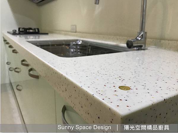 完工全景 (側面) 屋主滿意的完工全景