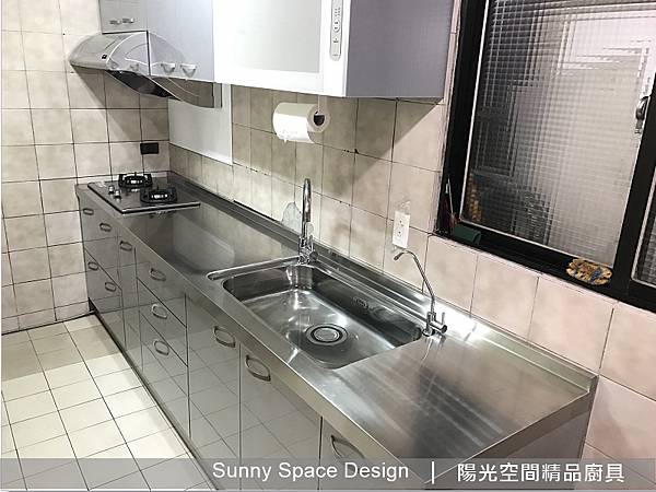 不鏽鋼抽油煙機與瓦斯爐搭配