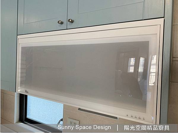 水槽與鵝頸龍頭配置