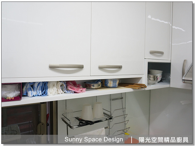 海灣型水槽與龍頭置中設計