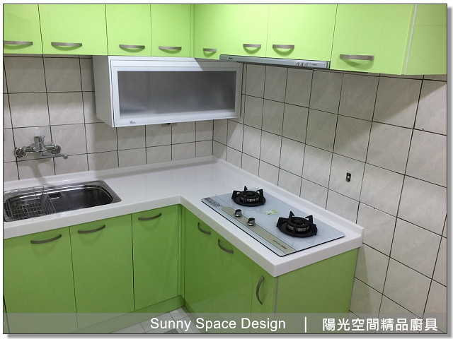 蘋果綠水晶門板質感特寫