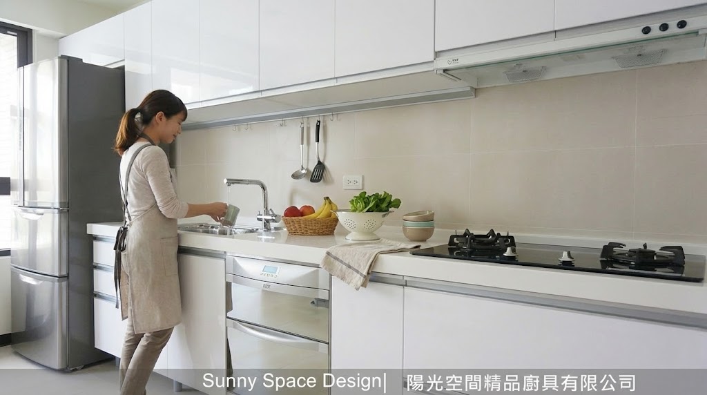 台北吳興街一字型純白人造石檯面廚具完工照