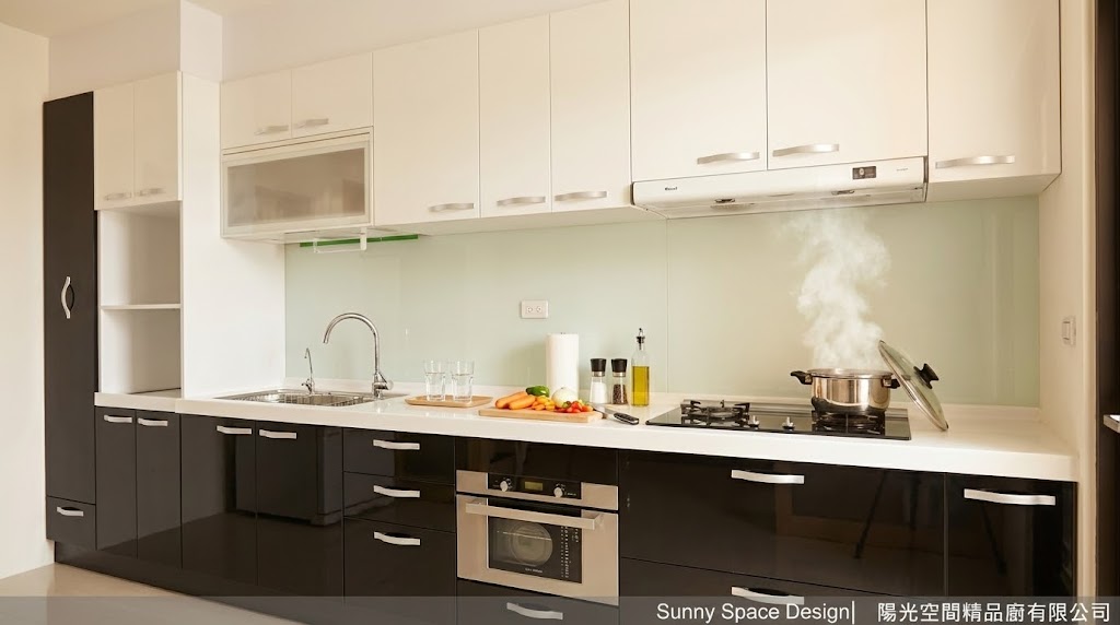 桃園中山東路一字型黑白結晶鋼烤廚具完工照