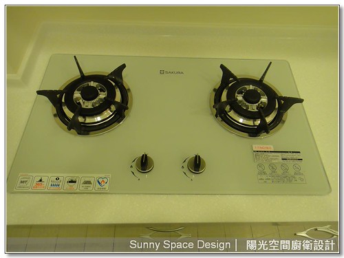 電器櫃與冰箱上櫃整體收納設計