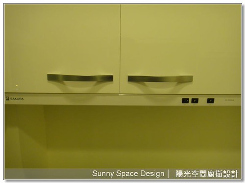 二字型廚房雙邊作業動線