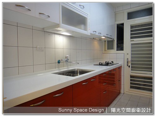 豪山黑玻瓦斯爐與人造石檯面