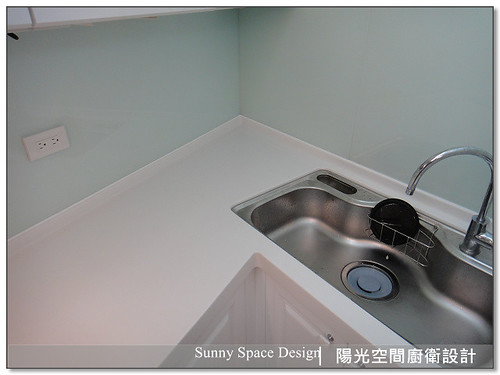 古典方形把手與門板搭配