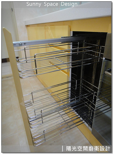 45度斜把手與緩衝抽屜開啟