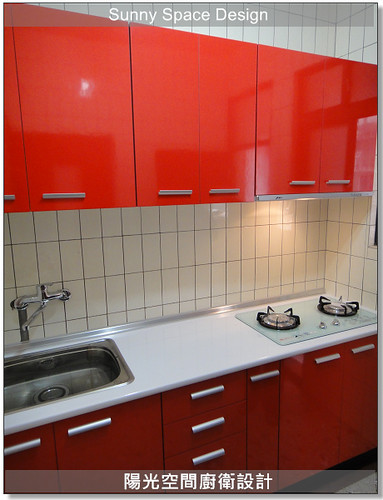 瓦斯爐與牆面配置