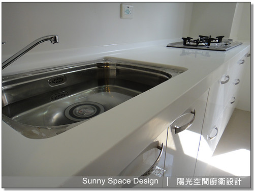 六面結晶鋼烤門板陽光反射細節