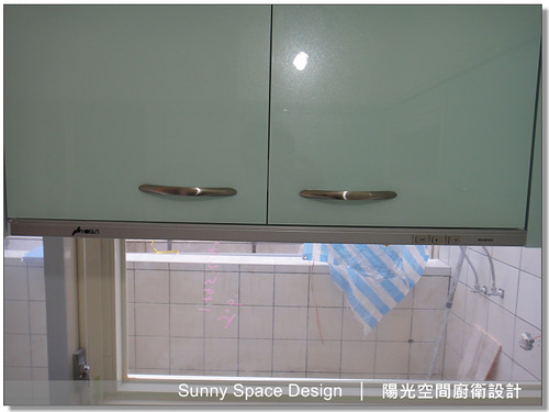 天花飾板與上櫃層次框景設計