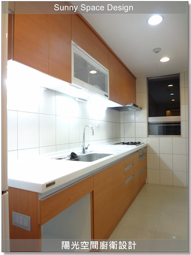 收納抽屜與拉籃配置