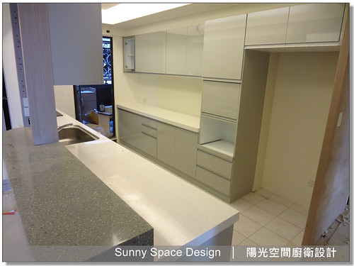 三重半開放式吧檯｜上下層造型檯面