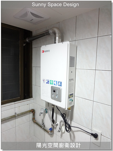 整體完工後乾淨明亮的廚房氛圍