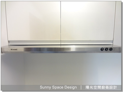 冰箱上櫃與整體櫃體銜接