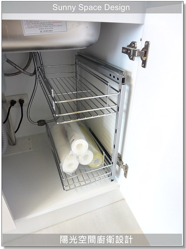 廚房與餐廳連結動線