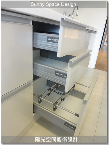 電器櫃層板收納細節