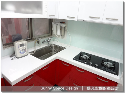 轉角水槽配置與壁式出水