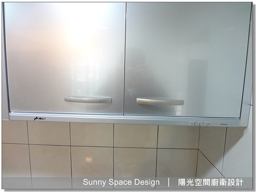 水槽與瓦斯爐對角配置動線