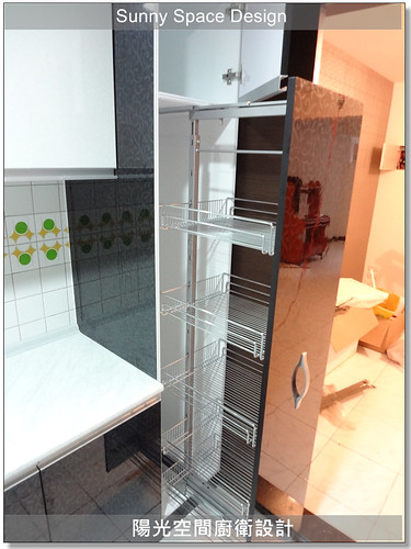 豪山烘碗機與吊櫃收納