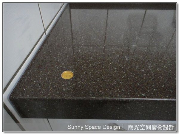 白色水晶門板光澤質感