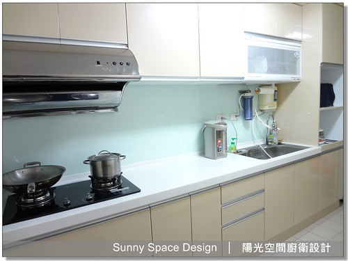 背面40cm薄型平台櫃配置