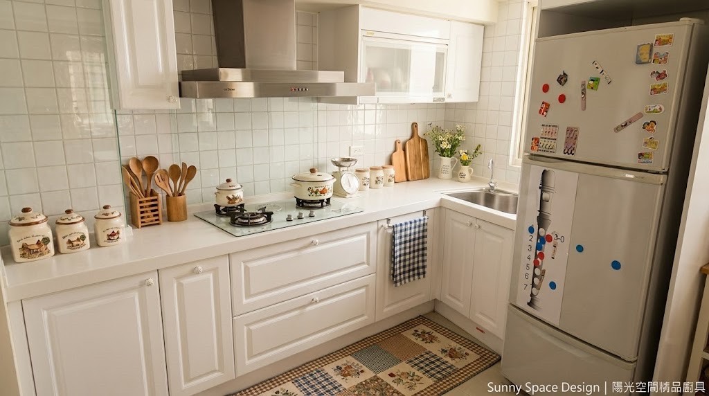 夏小姐開放式鄉村風廚房 × 3D高壓門板 × 大斜角設計｜陽光空間精品廚具